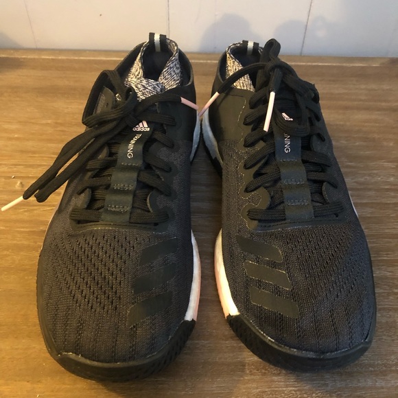 Adidas- Training Boost Sneakers 7 or 7.5 New! - Picture 4 of 8